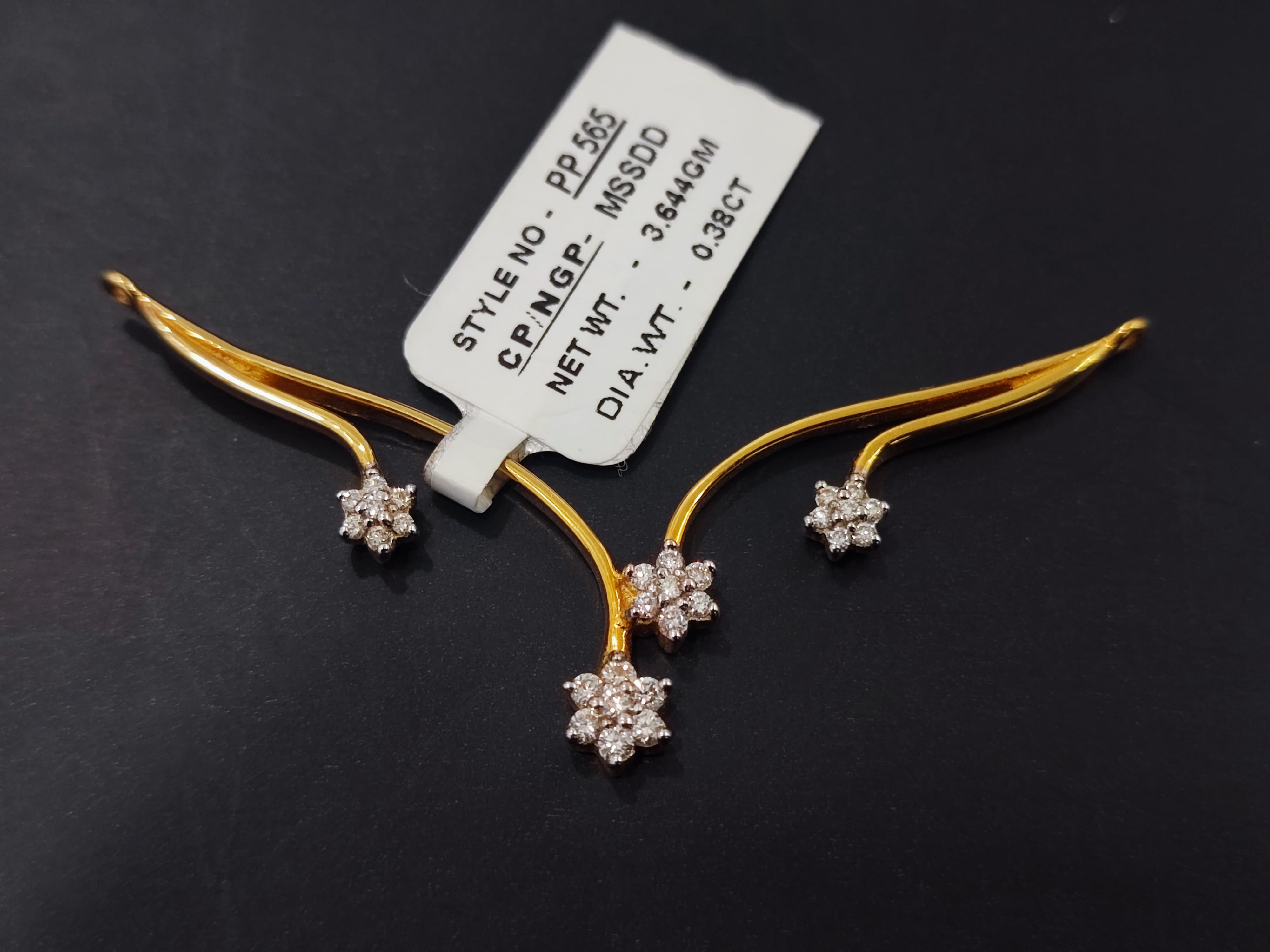 Dazzling Devotion Diamond Mangalsutra